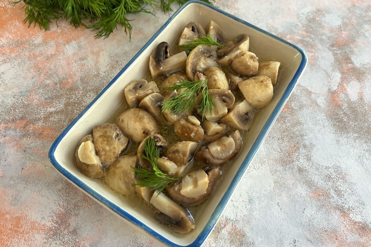 Farklı Meze Arayanlara: Mantar Ekşileme