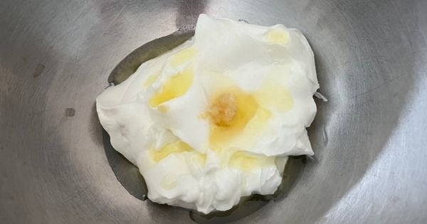 yogurtlu-salatalik-mezesi-asama1