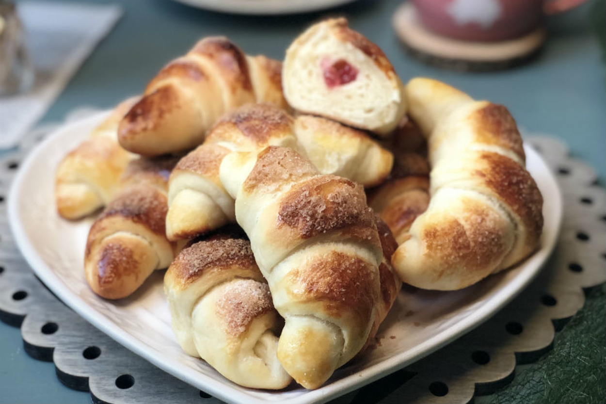 Bir Bulgar Lezzeti: Lokumlu Kifla