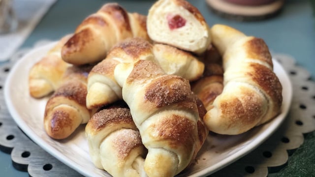 Bir Bulgar Lezzeti: Lokumlu Kifla