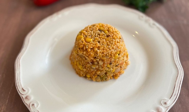 Şehriyesi de Var: Mısırlı Bulgur Pilavı