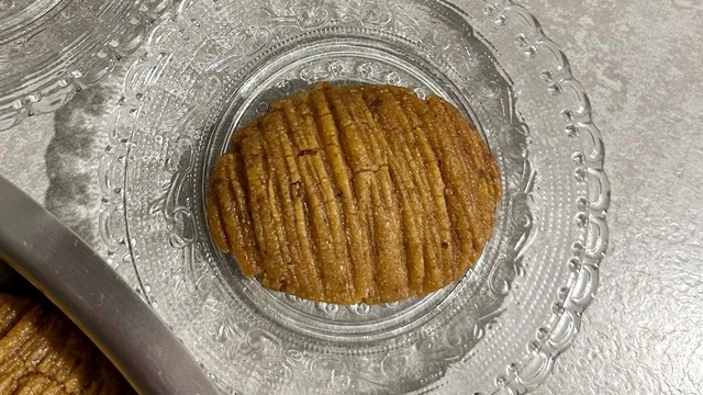Ağızda Dağılır: Tahinli Bıçak Tatlısı 