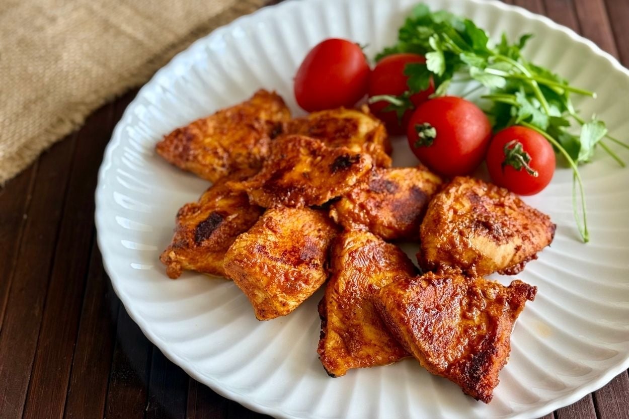 Mangal Lezzetinde: Yoğurt Soslu Tavuk