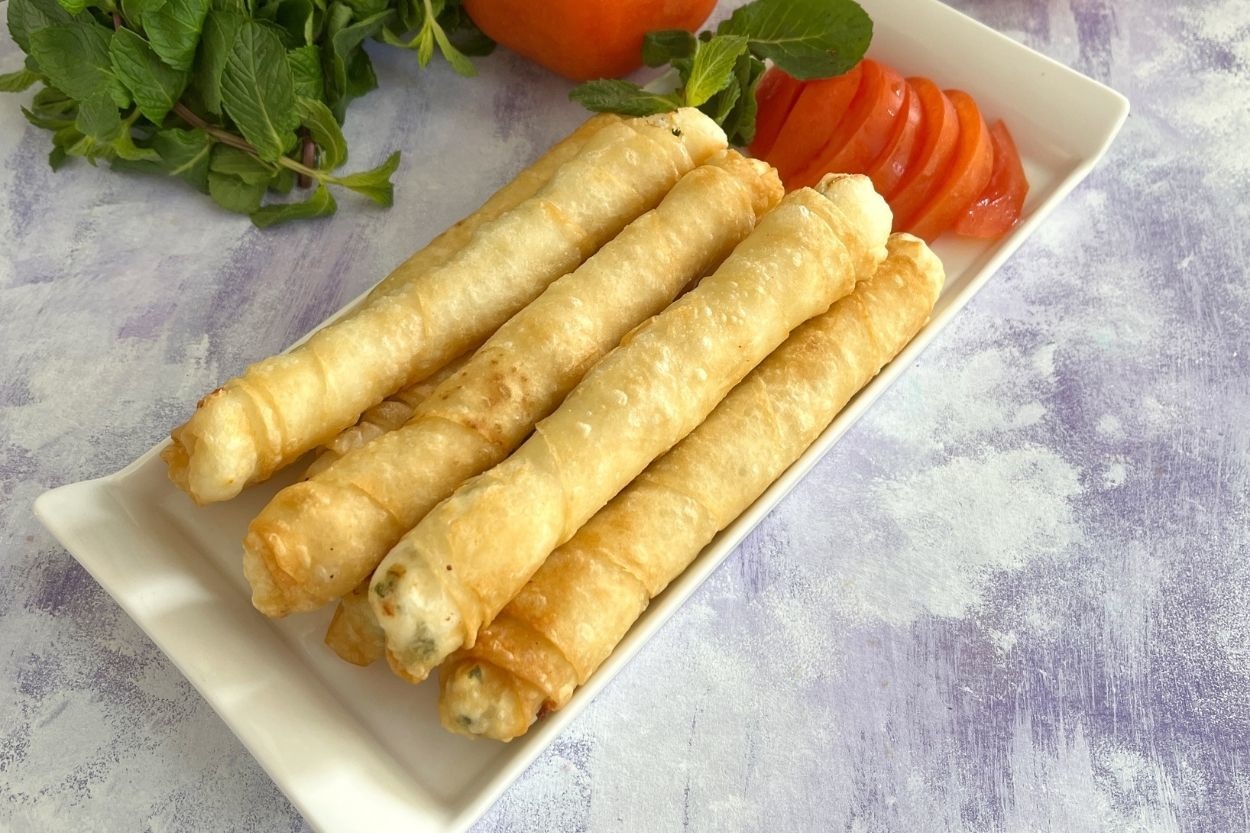 İçi Peynir Dolu: Parmak Börek