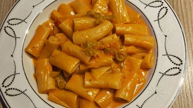 Kremalı Üstelik: Sebzeli Demleme Makarna 