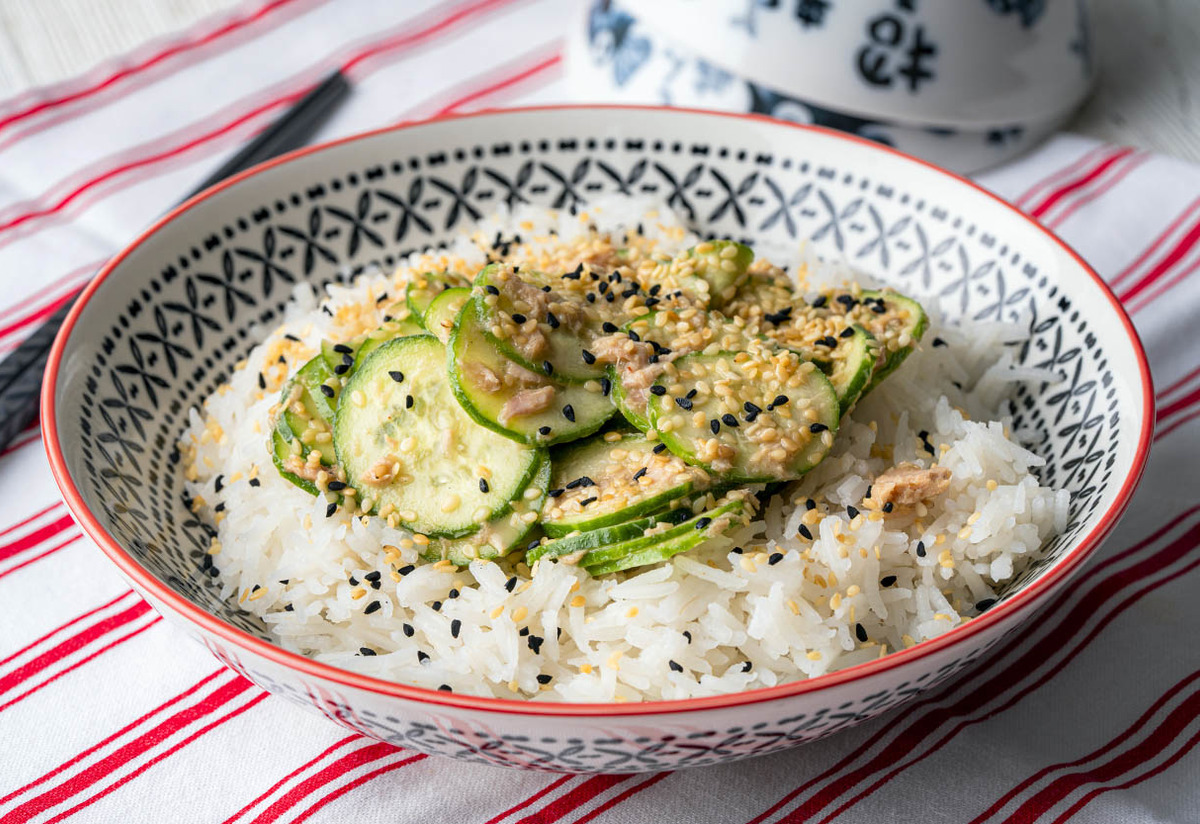 Dakikalar İçinde Hazır: Sushi Kasesi Tarifi
