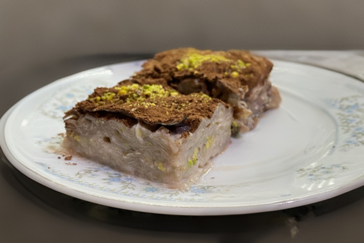 Az Malzemeli: Soğuk Baklava Tadında Fıstıklı Güllaç