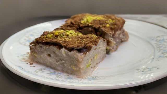 Az Malzemeli: Soğuk Baklava Tadında Fıstıklı Güllaç