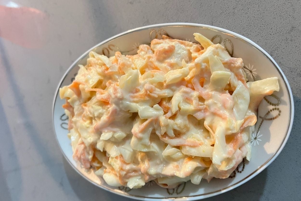 Tam Kararında: Coleslaw Lahana Salatası