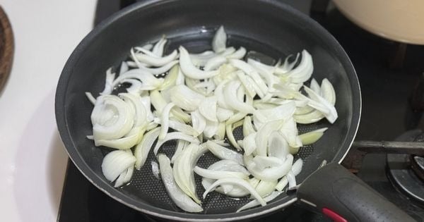 sogan-yemegi-asama1