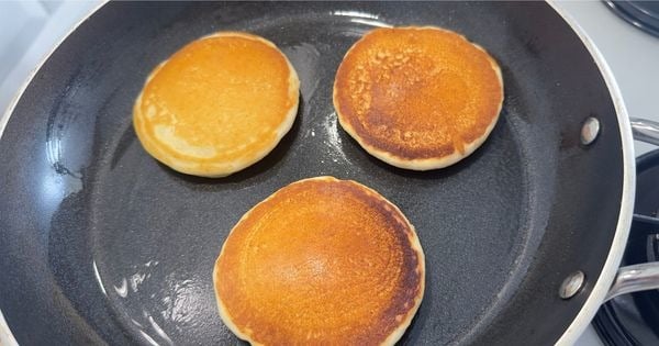 yumurtasiz-pankek-asama4