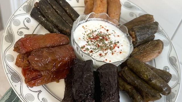 İkisi Bir Arada: Nar Ekşili Kuru Dolma ve Sarma