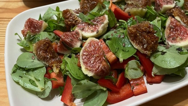 Birbirine Çok Yakıştı: İncirli Semizotu Salatası 