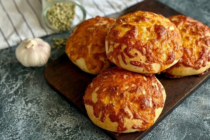 IKEA Sarımsaklı Ekmek Tarifi