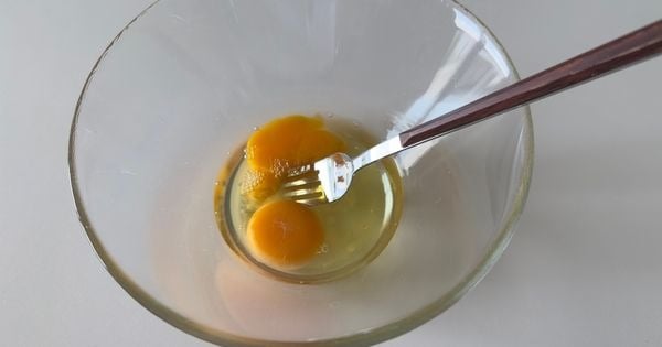 sucuklu-omlet-asama2