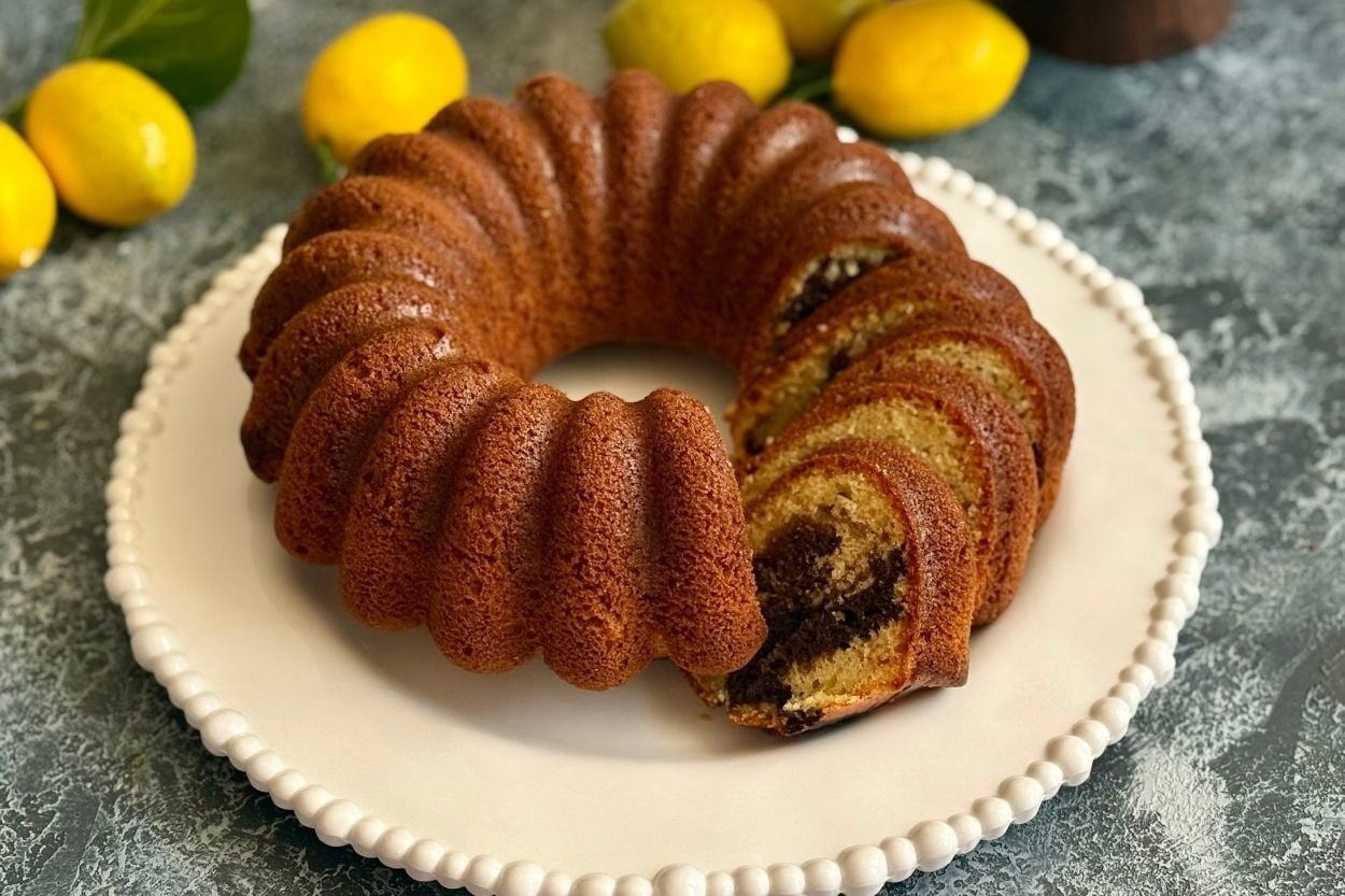 Ferahlatıcı Aromasıyla: Limonlu Kakaolu Kek