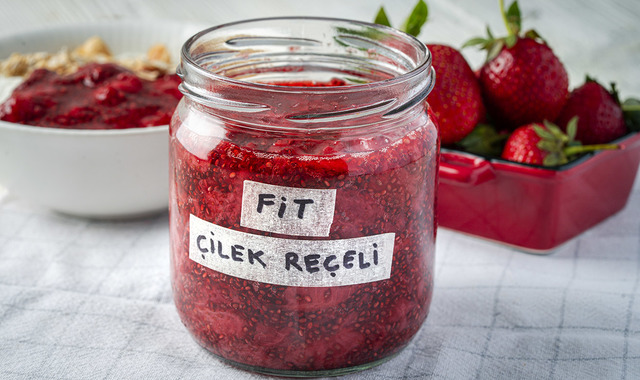 Chia Tohumlu: Fit Çilek Reçeli