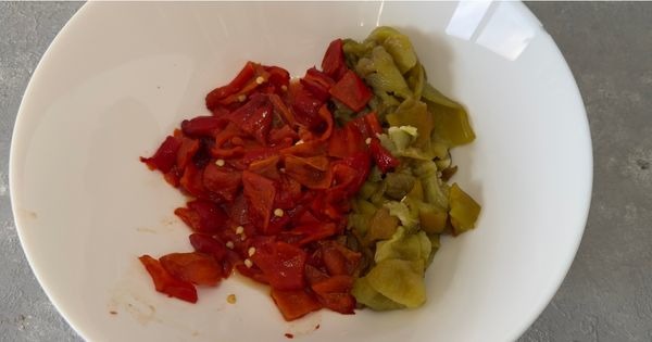 airfryerda-kozlenmis-biber-salatasi-asama5