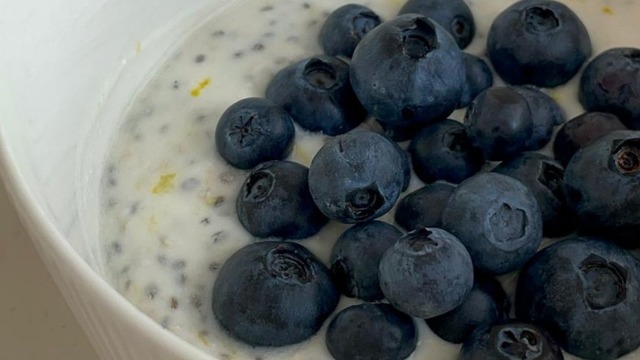 Oldukça Tok Tutar: Limonlu Chialı Yaz Kahvaltısı