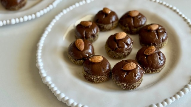 Bademi de Var: Ballı Balım Tatlısı