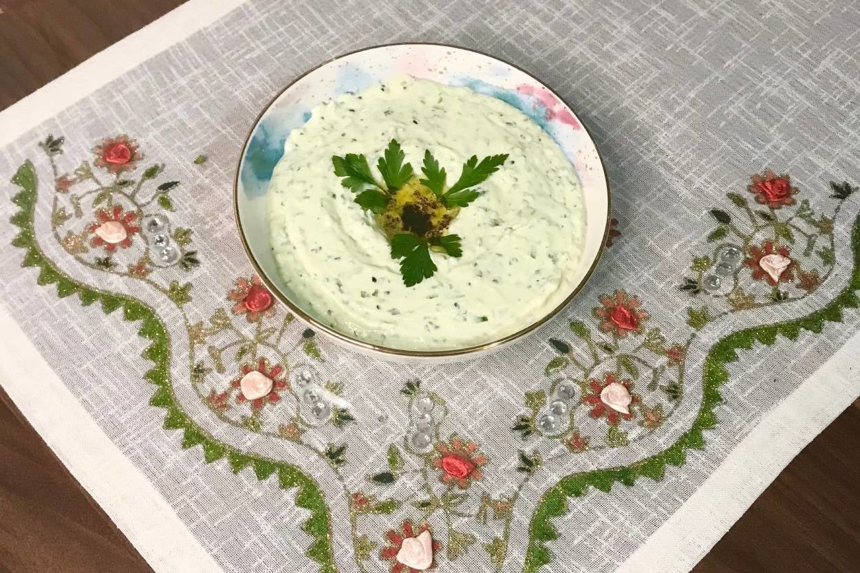 Tadına Bayılacaksınız: Pratik Avokado Mezesi