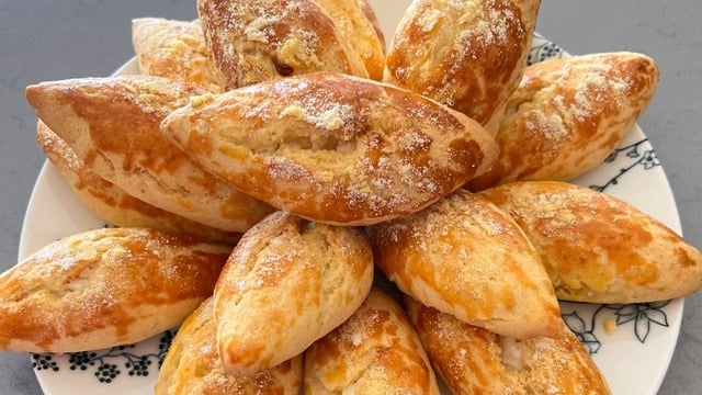 Her Lokması Olay: Mısır Unlu Maydanozlu Poğaça 