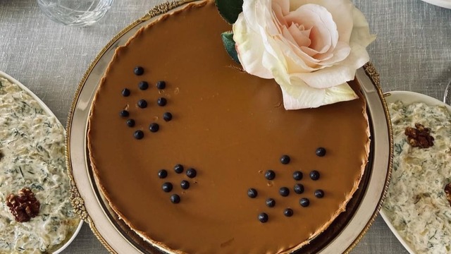 Dilim Dilim: Lotuslu Peynirli Cheesecake