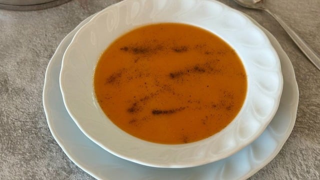 Glutensiz Beslenenlere: Unsuz Domates Çorbası