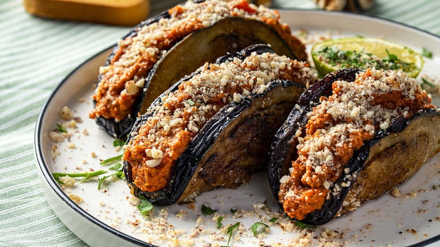 Doğudan Batıya Doğru: Muhammaralı Patlıcan Taco