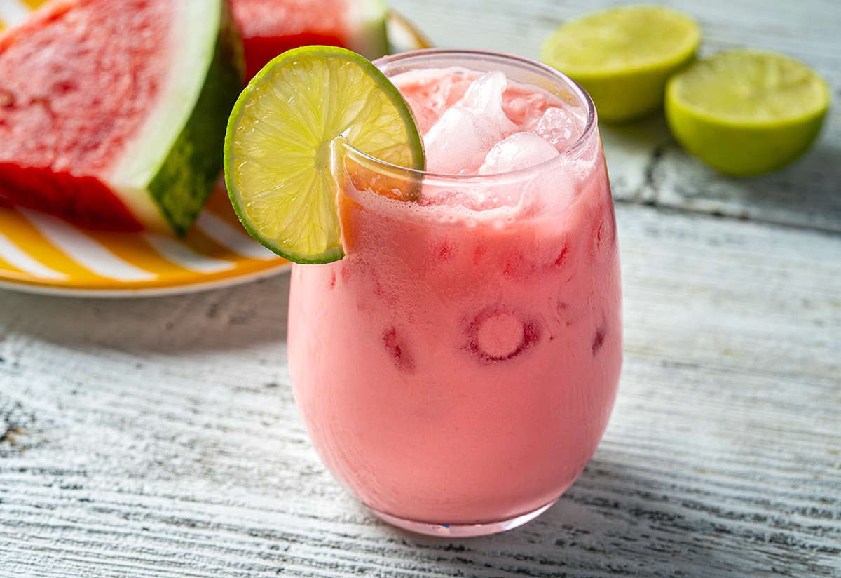 Buz Gibi Ferahlık: Karpuzlu Smoothie Tarifi