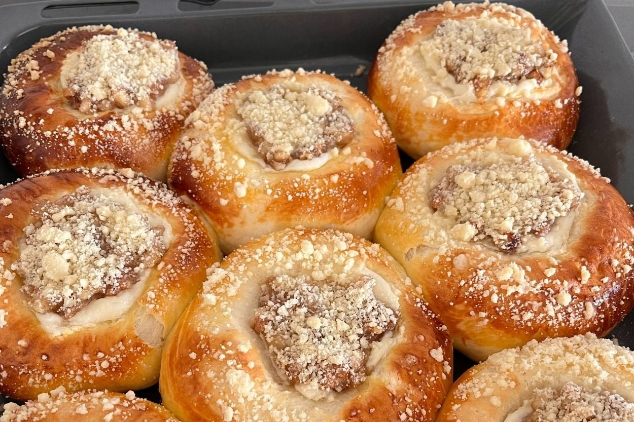 Hem de Elmalı: Cheesecakeli Çörek