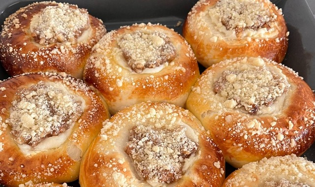 Hem de Elmalı: Cheesecakeli Çörek