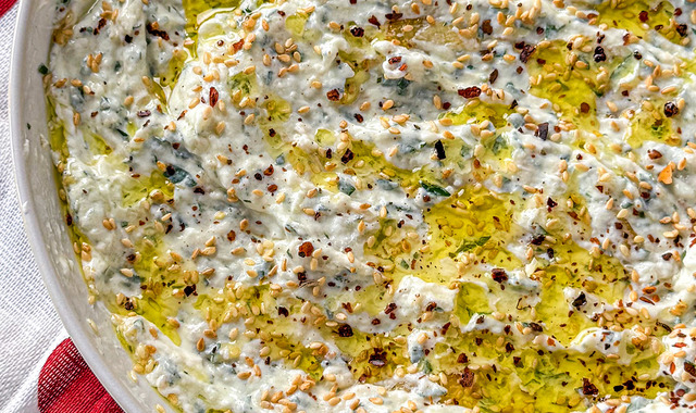 Ekmek Banmalık: Sarımsak Mezesi