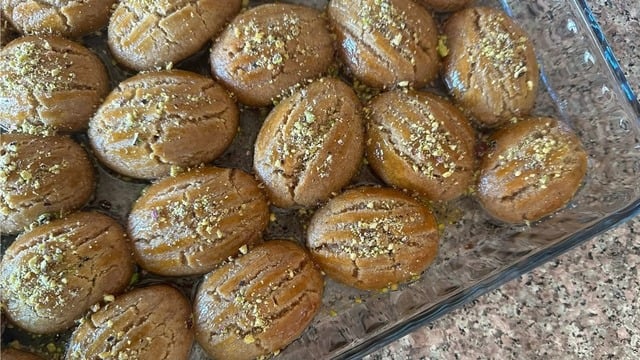 Hindistan Cevizi de Var: Tarçınlı Cevizli Şekerpare 