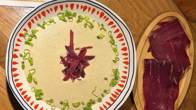 Muhteşem Lezzet: Pastırmalı Patlıcan Çorbası