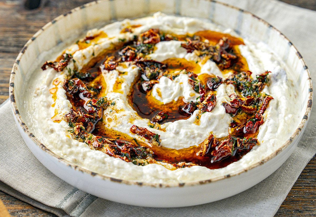 Sofraların Yıldızı: Patlıcanlı Dip Meze Tarifi