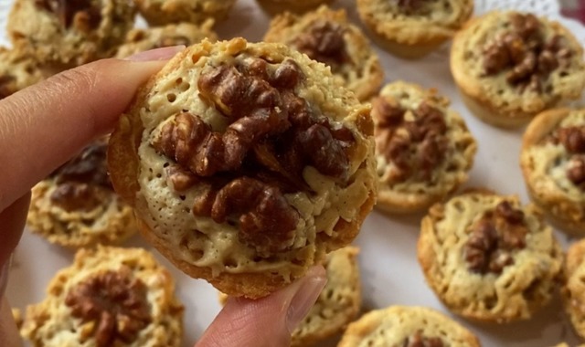 Uyumu Şahane: Tahinli Cevizli Tartolet