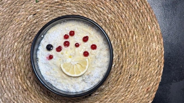 Limon Aromasıyla: Cheesecake Tadında Yulaf Lapası