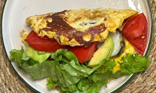 Çok Doyurucu: Kahvaltılık Patlıcanlı Yumurta
