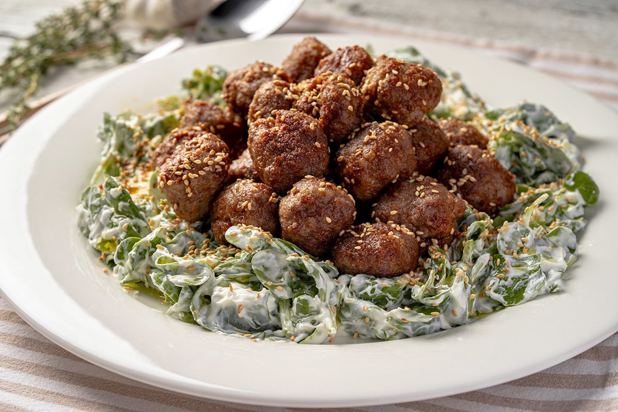 Dengeli ve Doyurucu: Köfteli Semizotu Salatası