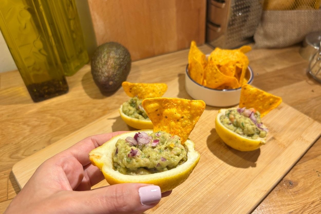 Nachos Sosu: Meksika Usulü Guacamole