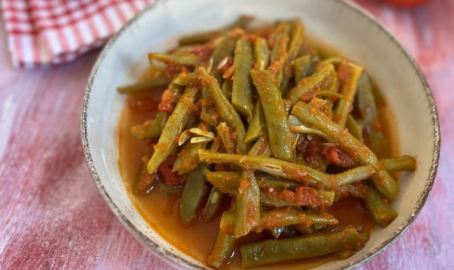 Yaz Sofralarına: Zeytinyağlı Çalı Fasulye