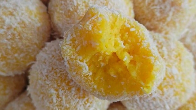 Çayın Yanına: Limonlu Pratik İrmik Topları