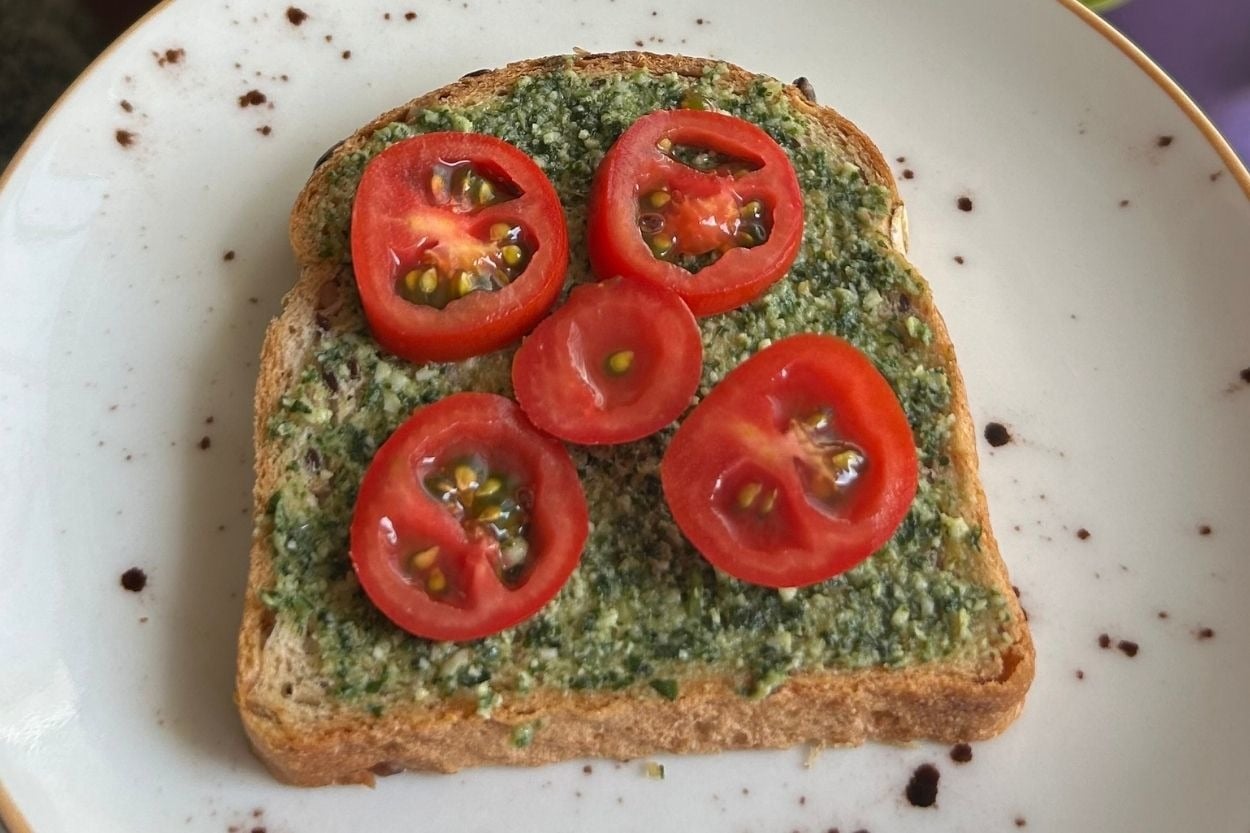 Çok Pratik: Ev Yapımı Kolay Pesto Sos