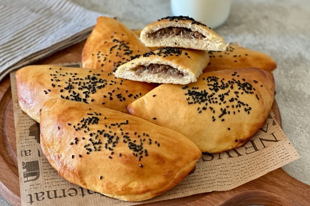 Altın Sarısı Rengiyle: Mayalı Börek