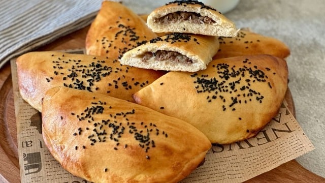 Altın Sarısı Rengiyle: Mayalı Börek