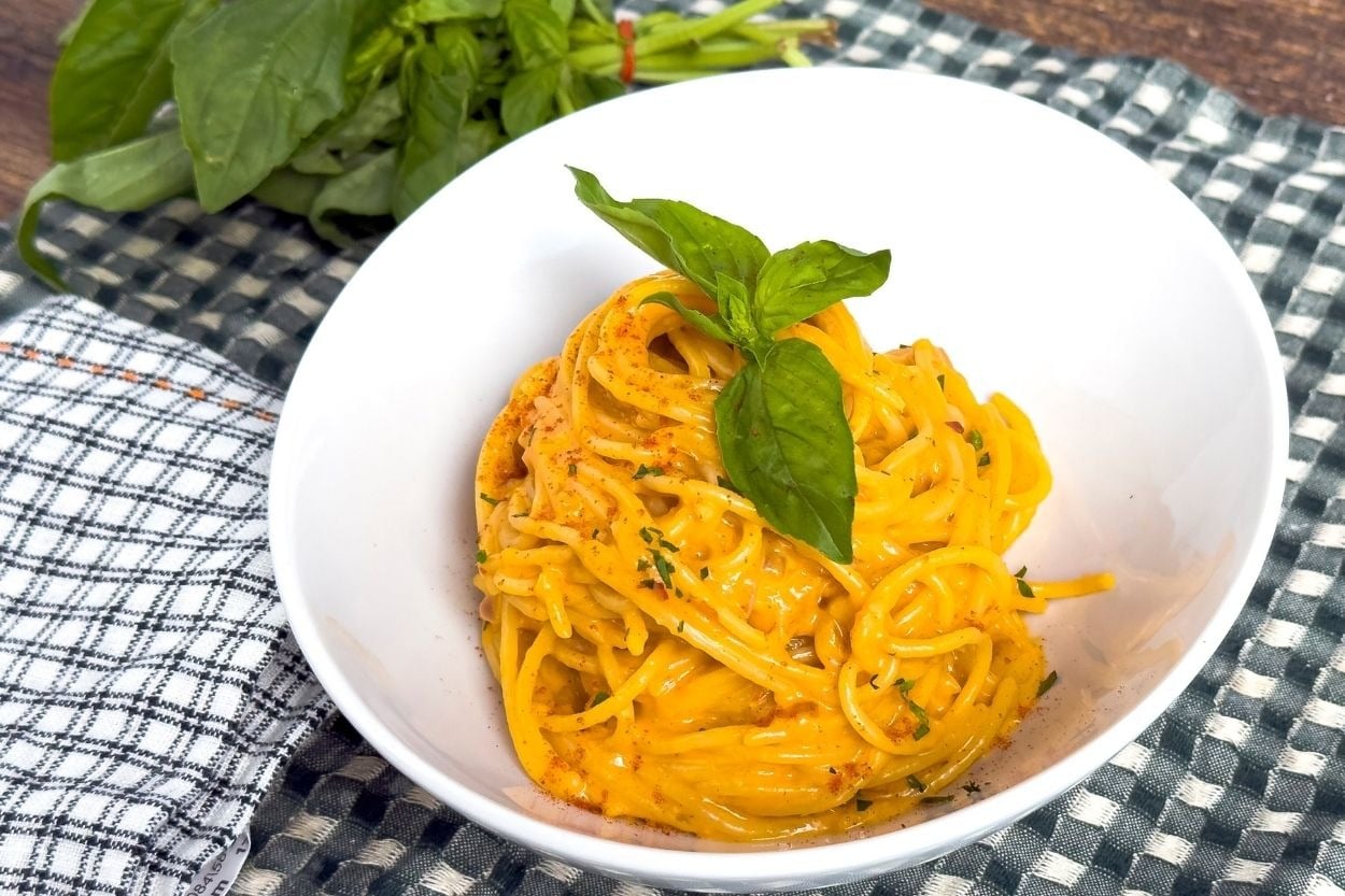 Aroması Bol: Karamelize Soğanlı Spagetti 