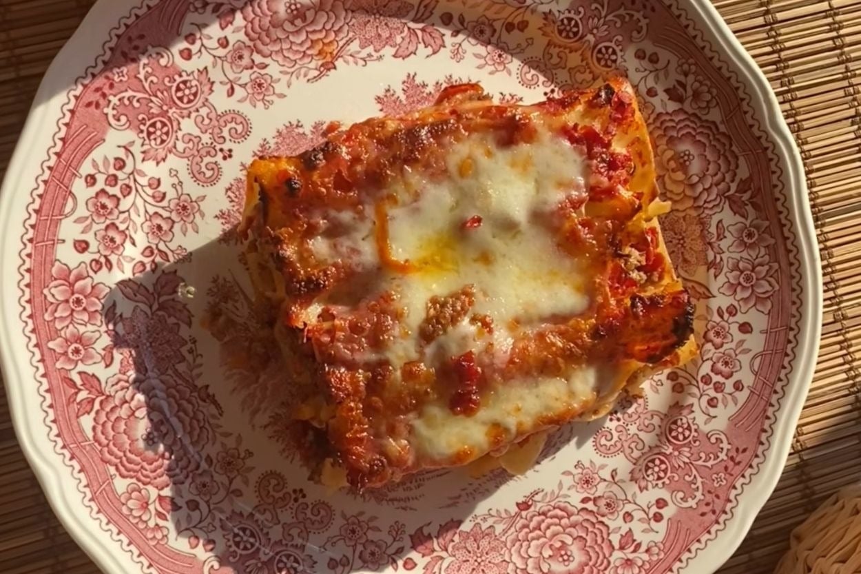İç Dolgulu: Domates Soslu Cannelloni