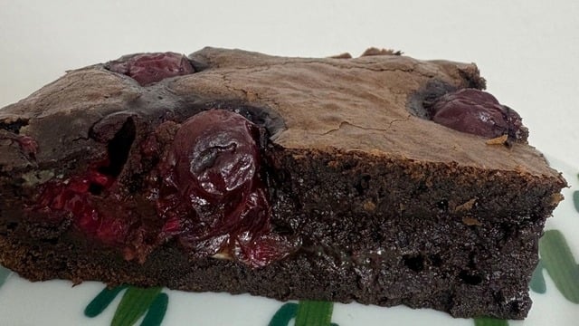 Sıcacık: Orman Meyveli Leziz Browni