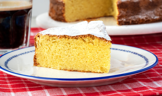 İtalyan Lezzeti: Glutensiz Limonlu İtalyan Keki (Torta Caprese Al Lemone)